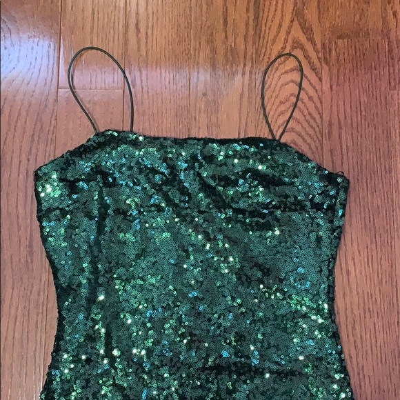 Green Sequin Body Con Dress - Picture 12 of 12